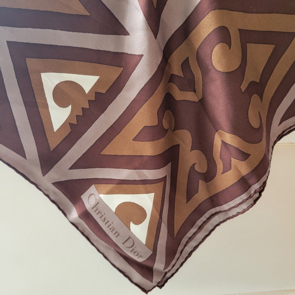 Vintage Christian Dior Brown &Tan Geometric Scarf Handrolled Edges 80s-90s - Picture 9 of 15